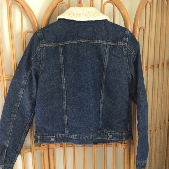 Levi’s denim Sherpa biker jacket size medium - Picture 5 of 5